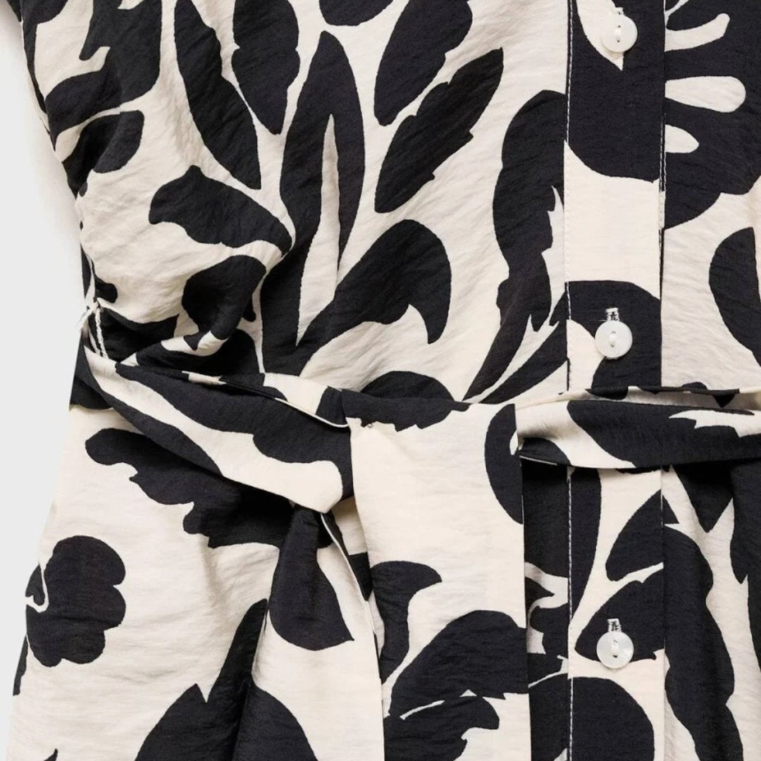 Voxlena Monochrome Floral Shirt Dress with Belted Waist and Relaxed Silhouette